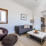 Stunning - Seaview Penthouse 3-bed + Parking