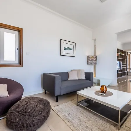 Stunning - Seaview Penthouse 3-bed + Parking