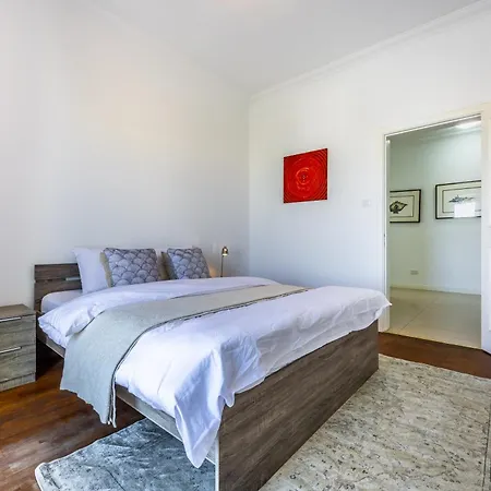 Stunning - Seaview Penthouse 3-bed + Parking