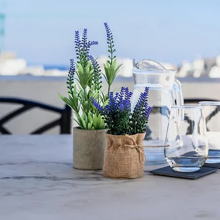 Stunning - Seaview Penthouse 3-bed + Parking