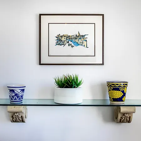 Stunning - Seaview Penthouse 3-bed + Parking *